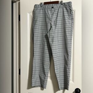 Izod gray, black and white plaid golf pants size 36x29